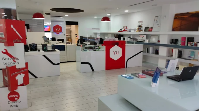 Interior Yu Print & Computer